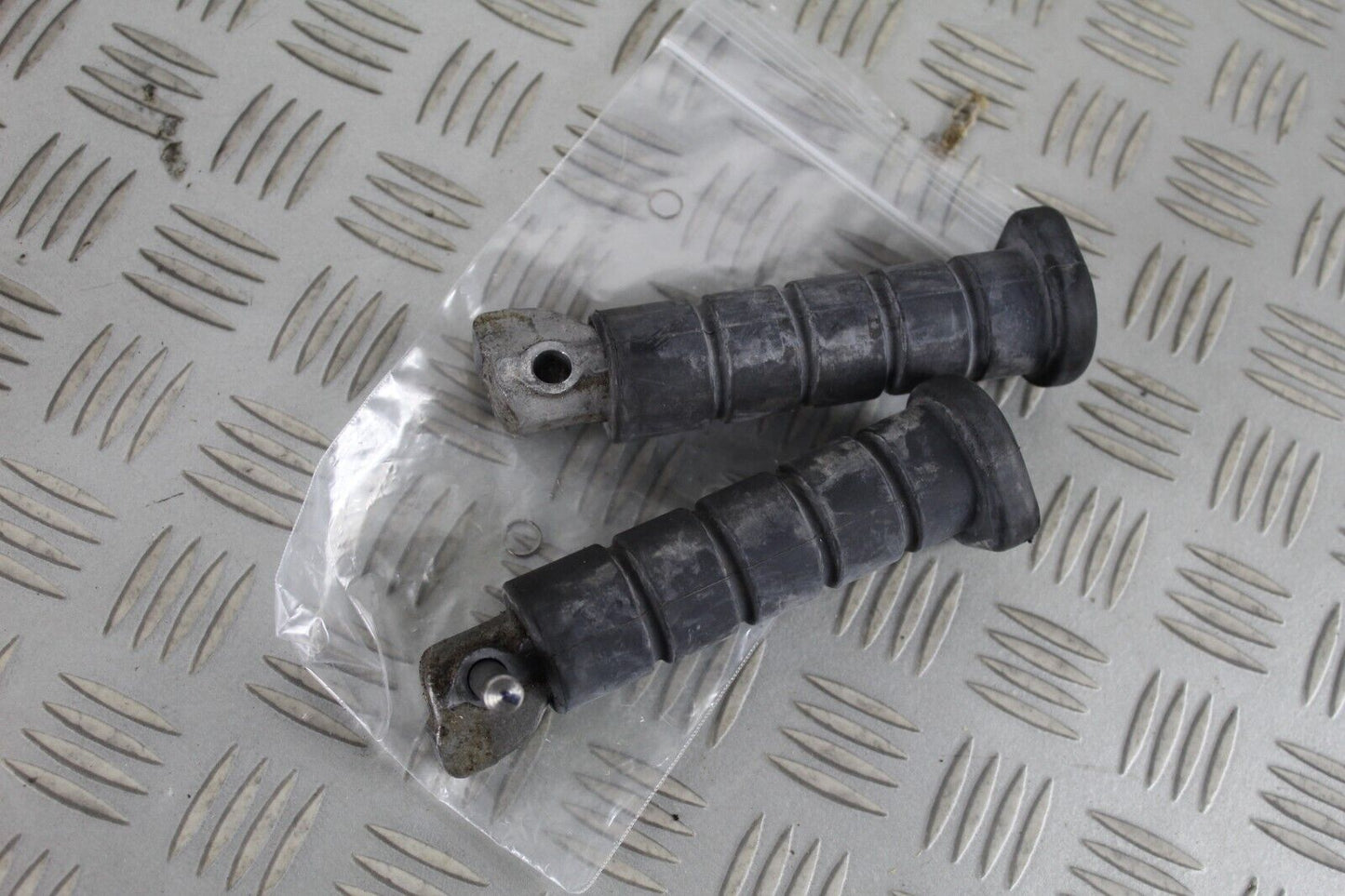 Indian Scout pillion pegs PN:2883056-658