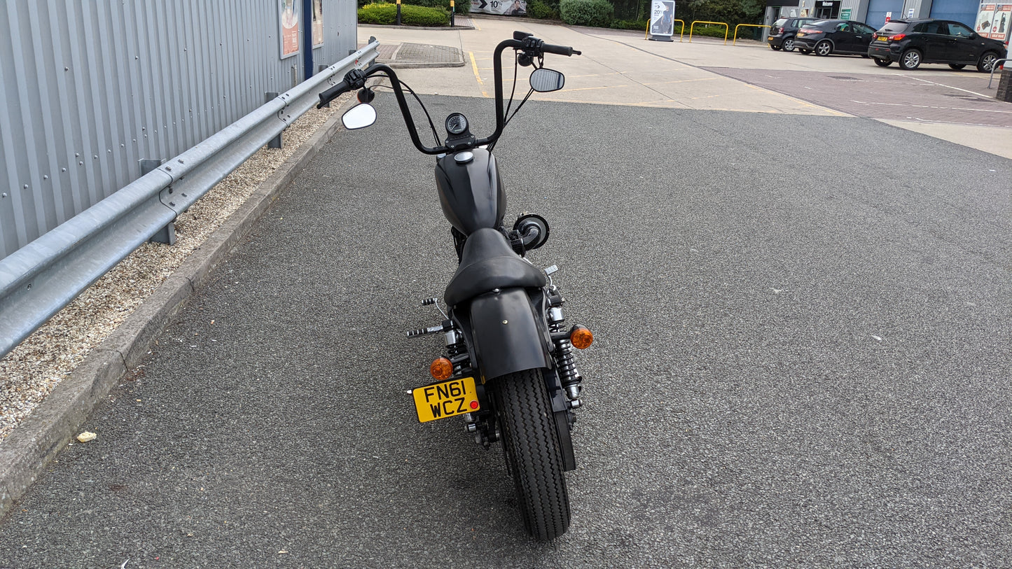 Harley Davidson Iron 883cc 2011 Black *SOLD*